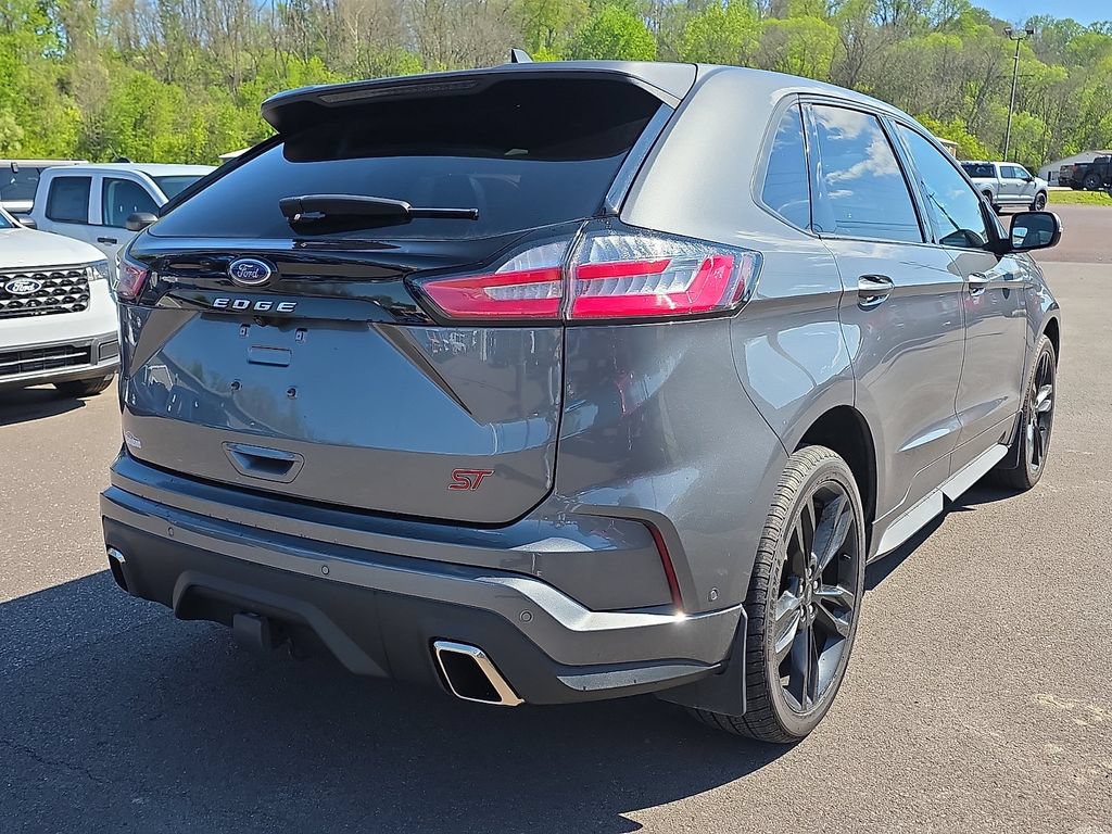 Certified 2022 Ford Edge ST w/ Equipment Group 401A AWD/4WD image 10