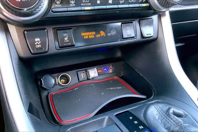 Used 2021 Toyota RAV4 XLE Premium image 33