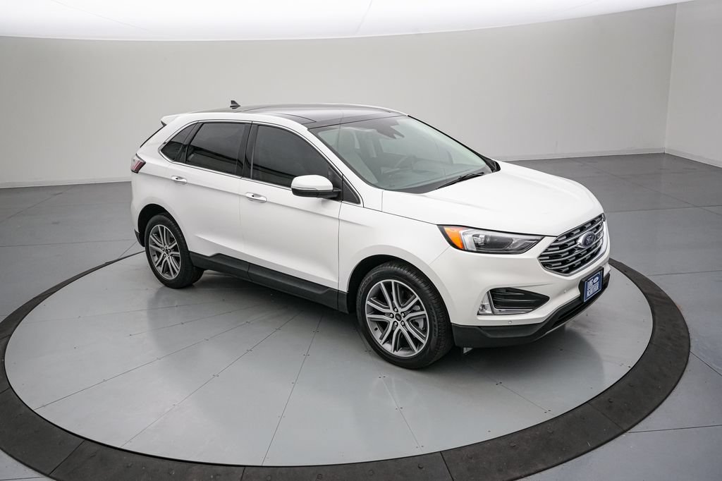 Certified 2023 Ford Edge Titanium AWD/4WD image 2