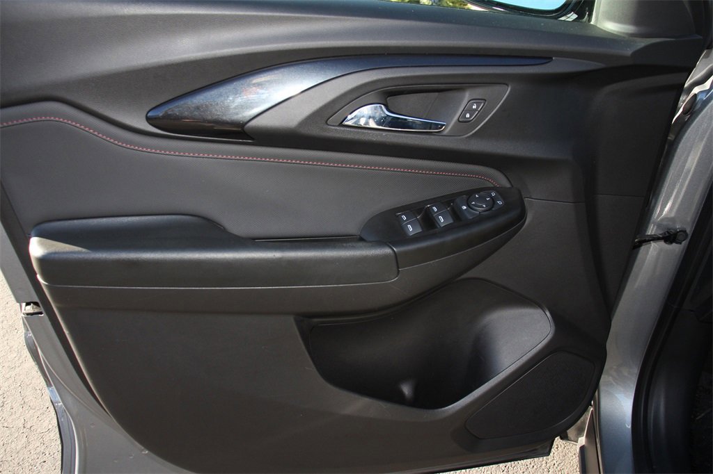 Used 2023 Chevrolet TrailBlazer RS w/ Convenience Package image 23