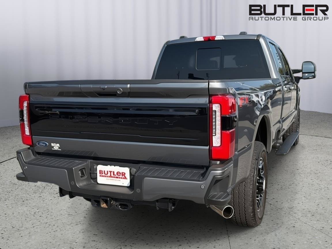 Certified 2025 Ford F250 Platinum w/ FX4 Off-Road Package AWD/4WD image 5