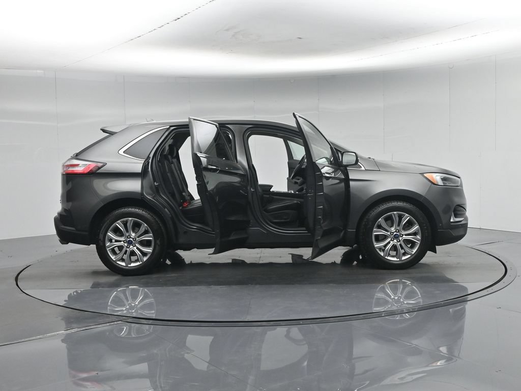 Certified 2020 Ford Edge Titanium w/ Equipment Group 301A AWD/4WD image 5