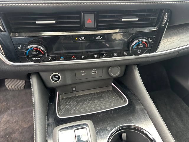 Used 2023 Nissan Rogue Platinum w/ Platinum Premium Package AWD/4WD image 22