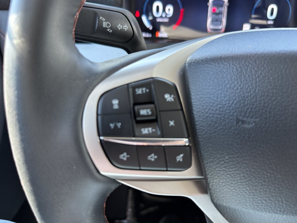 Certified 2026 Ford Explorer Active RWD image 27