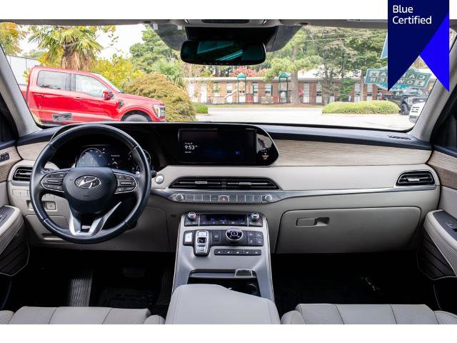 Used 2022 Hyundai Palisade Limited w/ Winter Package AWD/4WD image 12