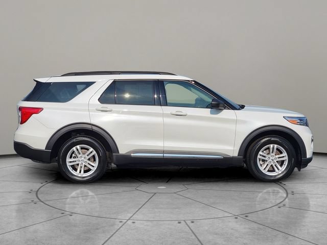 Certified 2023 Ford Explorer XLT w/ Equipment Group 202A AWD/4WD image 13