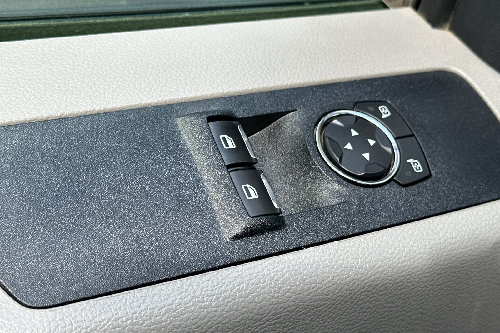 Certified 2019 Ford F550 2WD Regular Cab Super Duty image 11