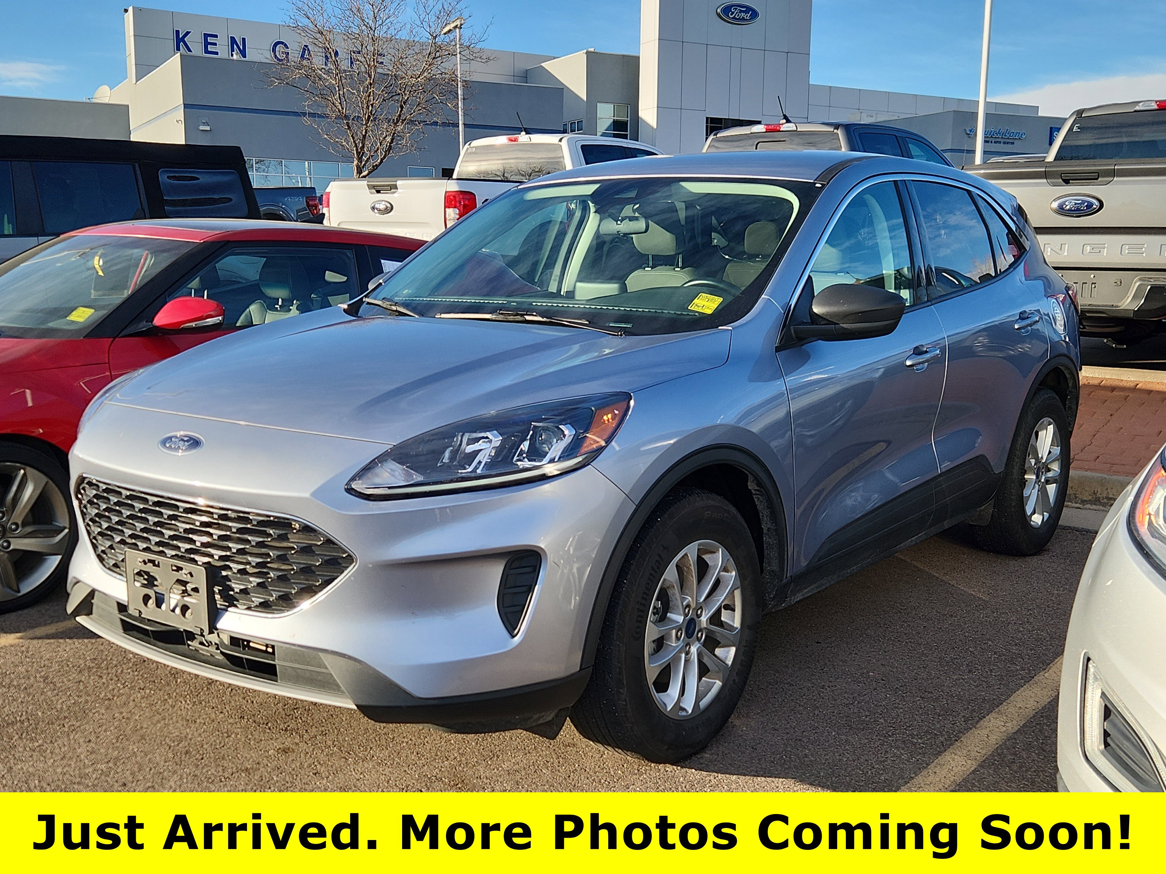 Certified 2022 Ford Escape SE w/ Convenience Package image 1