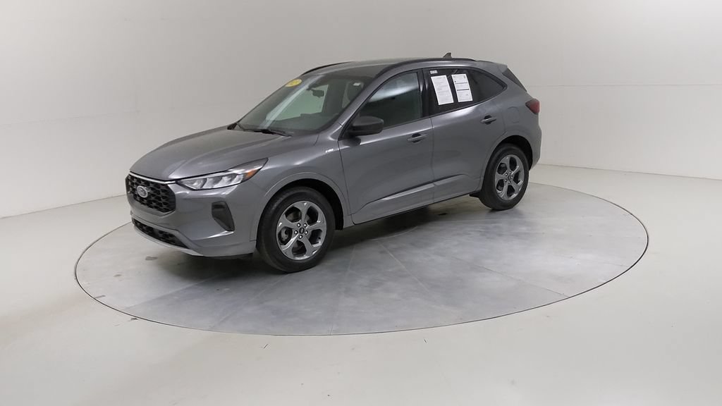 Certified 2023 Ford Escape ST-Line w/ Tech Pack #1 AWD/4WD image 19