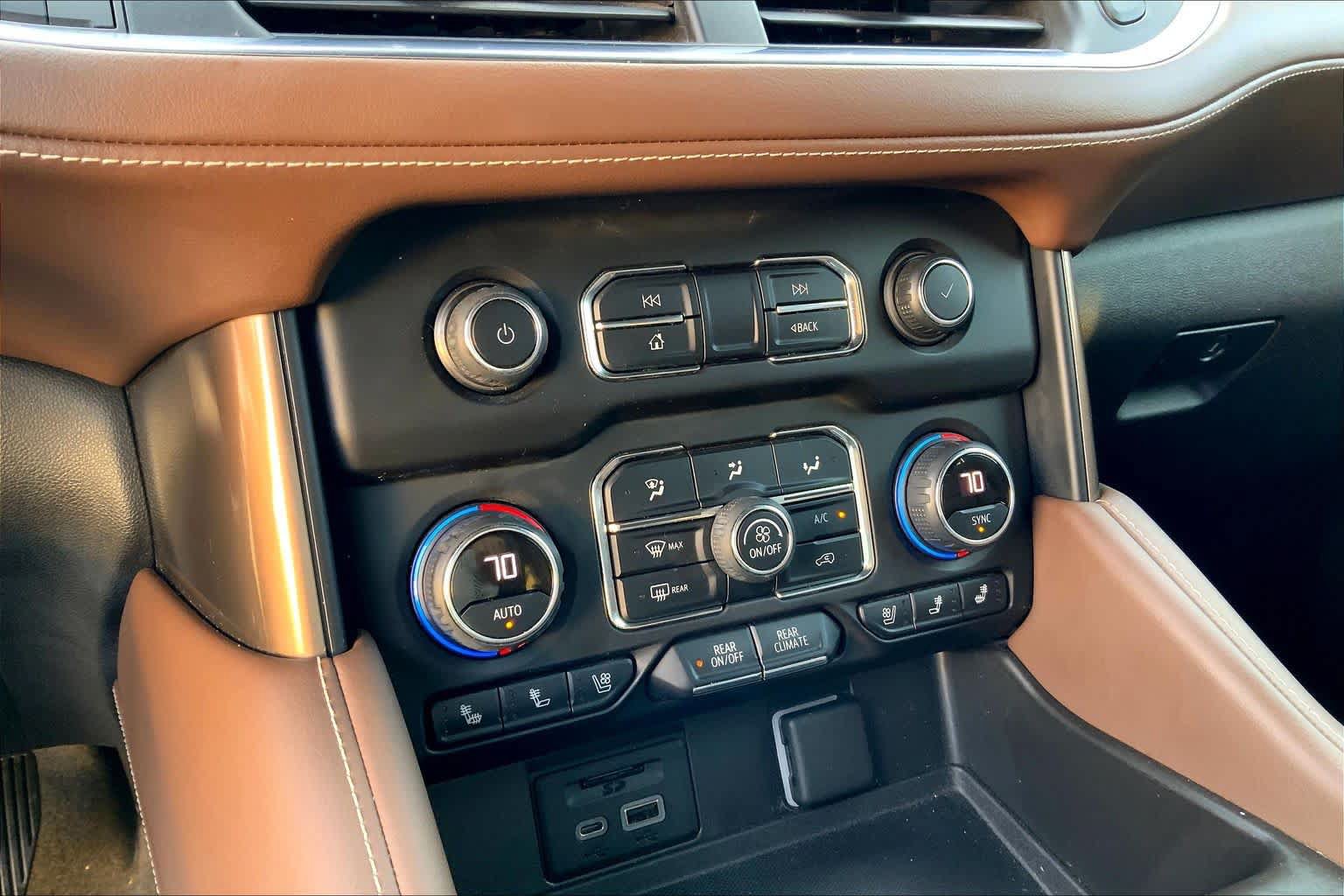Used 2021 Chevrolet Tahoe High Country RWD image 34