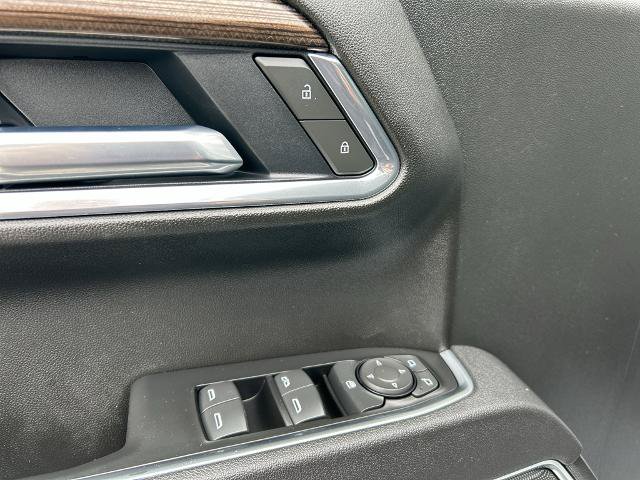 Used 2025 Chevrolet Silverado 1500 RST AWD/4WD image 13