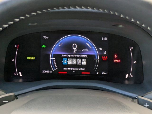 Used 2025 Toyota Camry SE image 25