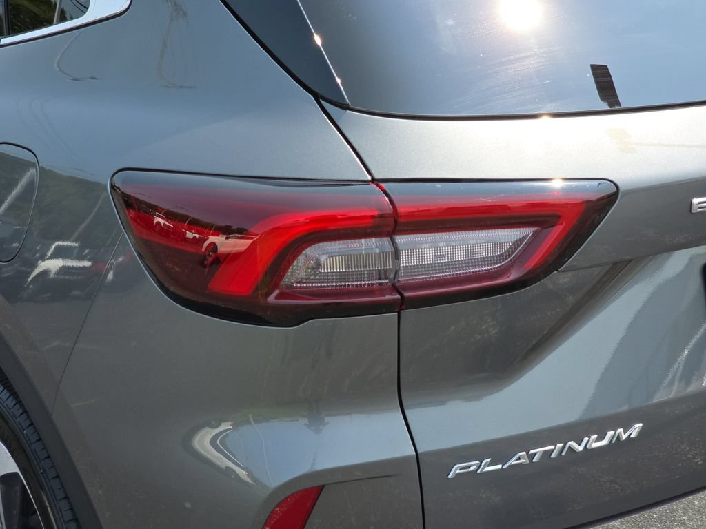 Certified 2023 Ford Escape Platinum AWD/4WD image 30