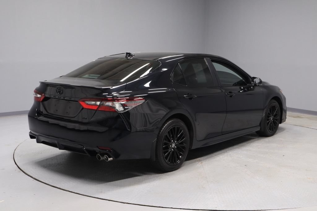 Used 2022 Toyota Camry SE w/ Convenience Package FWD image 10
