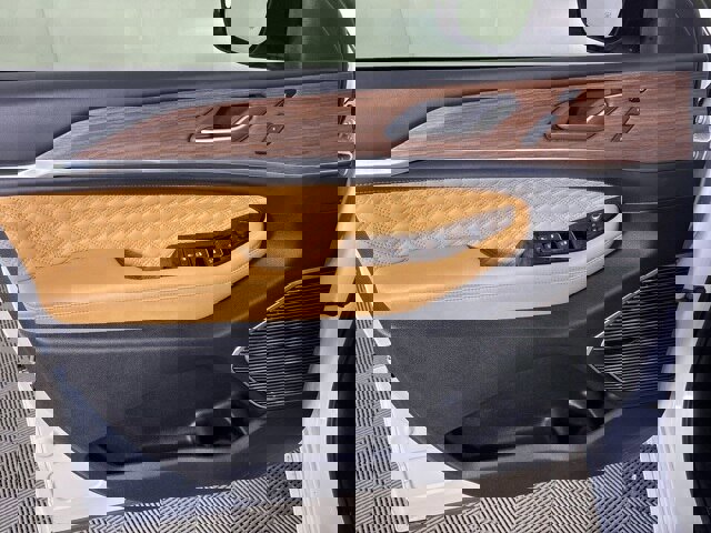 Used 2023 Jeep Grand Cherokee L Summit w/ Advanced Protech Group IV image 22