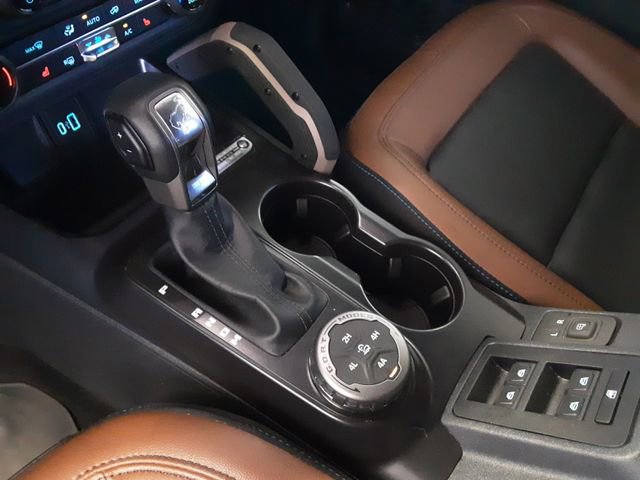 Certified 2024 Ford Bronco Outer Banks w/ Sasquatch Package AWD/4WD image 27