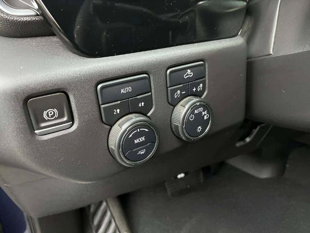 Used 2023 Chevrolet Silverado 1500 LT AWD/4WD image 19