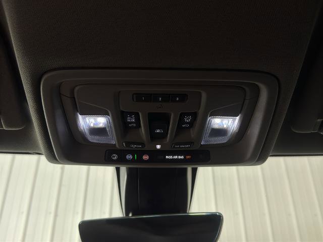 Used 2023 GMC Sierra 2500 Denali w/ Denali Ultimate Package AWD/4WD image 26