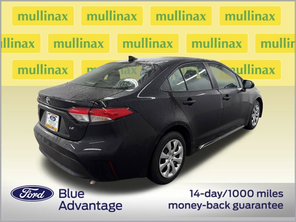 Used 2024 Toyota Corolla LE image 3