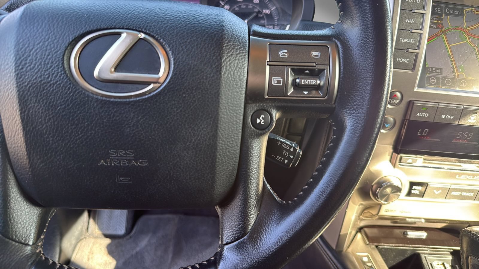 Used 2018 Lexus GX 460 w/ Navigation Package AWD/4WD image 13