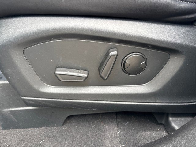 Certified 2023 Ford Explorer XLT w/ Equipment Group 202A image 18