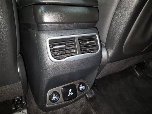 Used 2023 Hyundai Santa Fe Limited AWD/4WD image 18