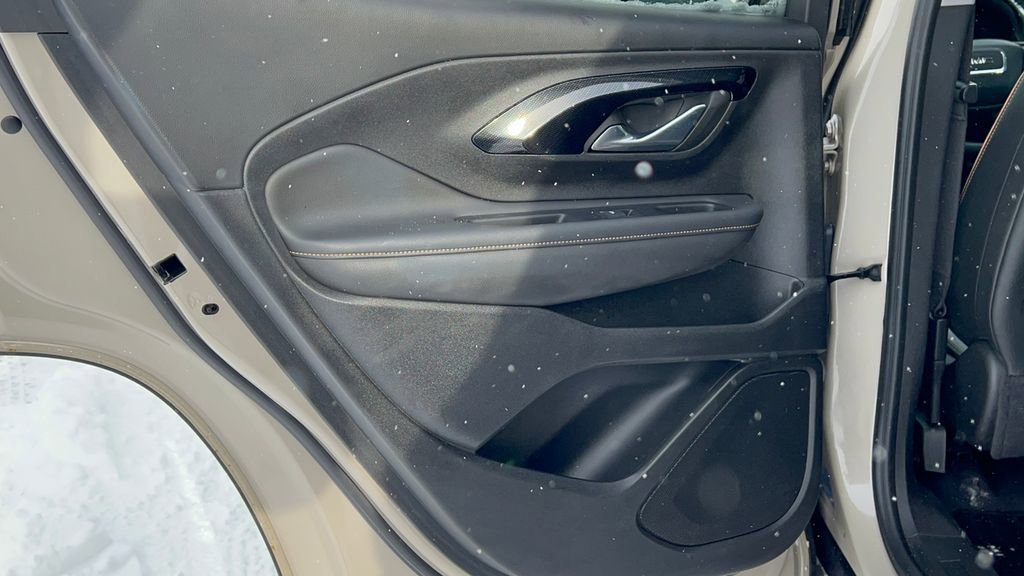 Used 2023 GMC Terrain AT4 image 36