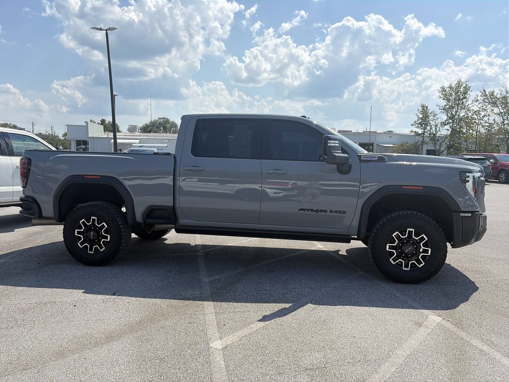 Used 2025 GMC Sierra 2500 AT4X AWD/4WD image 8