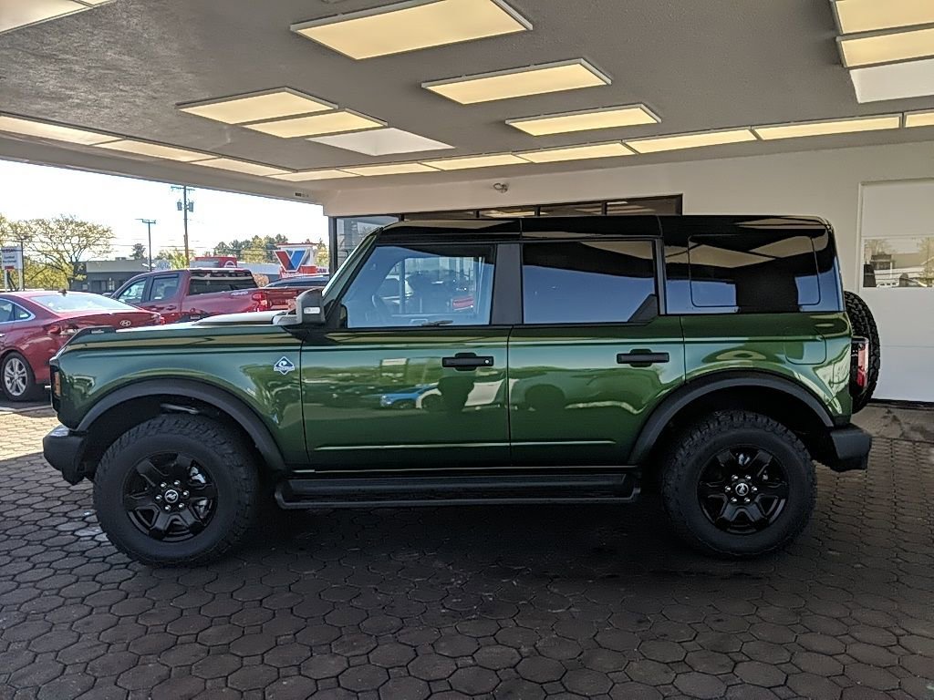 Certified 2025 Ford Bronco Outer Banks AWD/4WD image 9