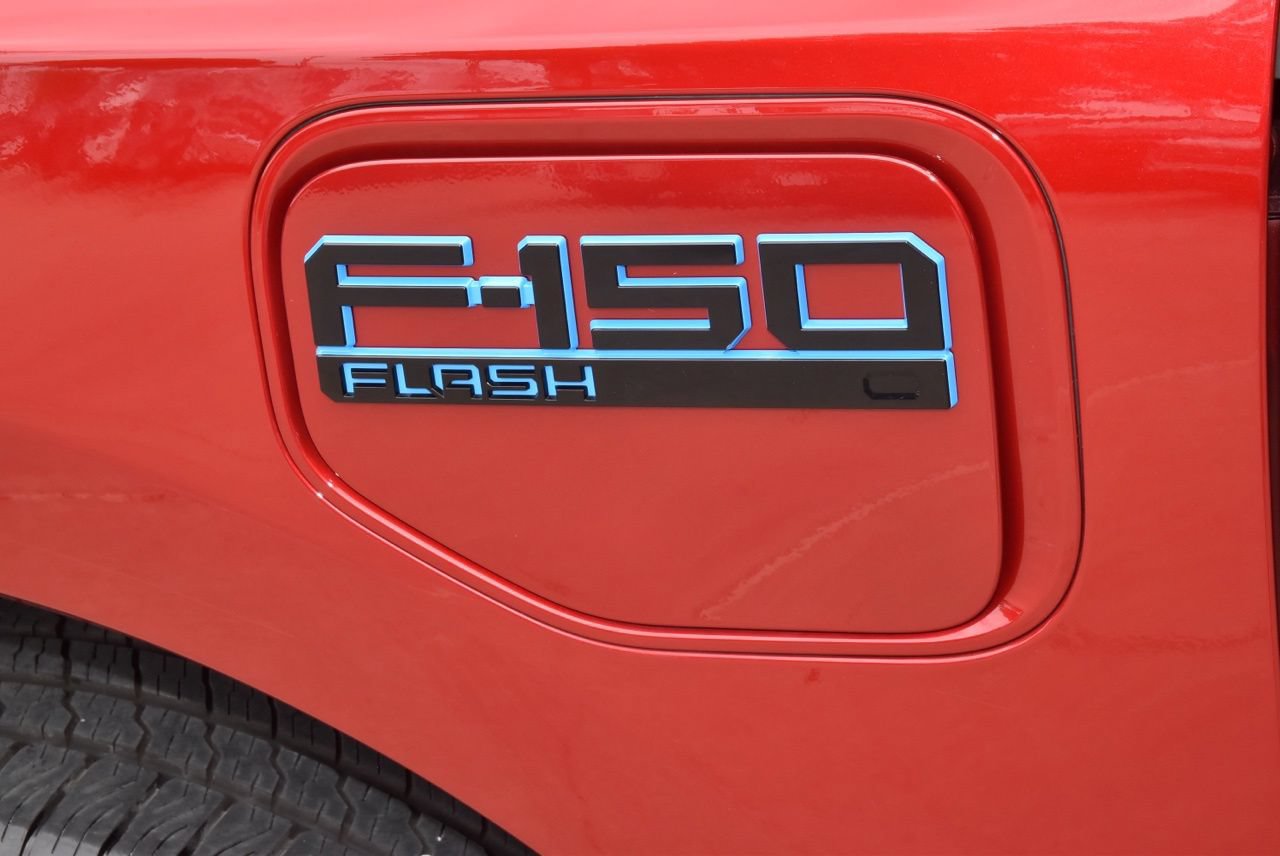Certified 2025 Ford F150 Lightning Flash AWD/4WD image 42