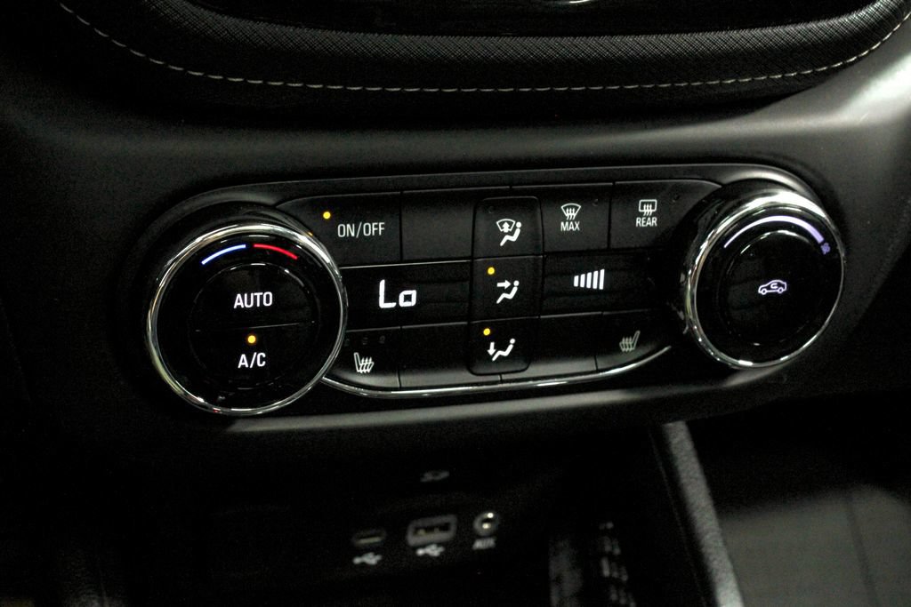 Used 2023 Chevrolet TrailBlazer ACTIV w/ Sun and Liftgate Package FWD image 29