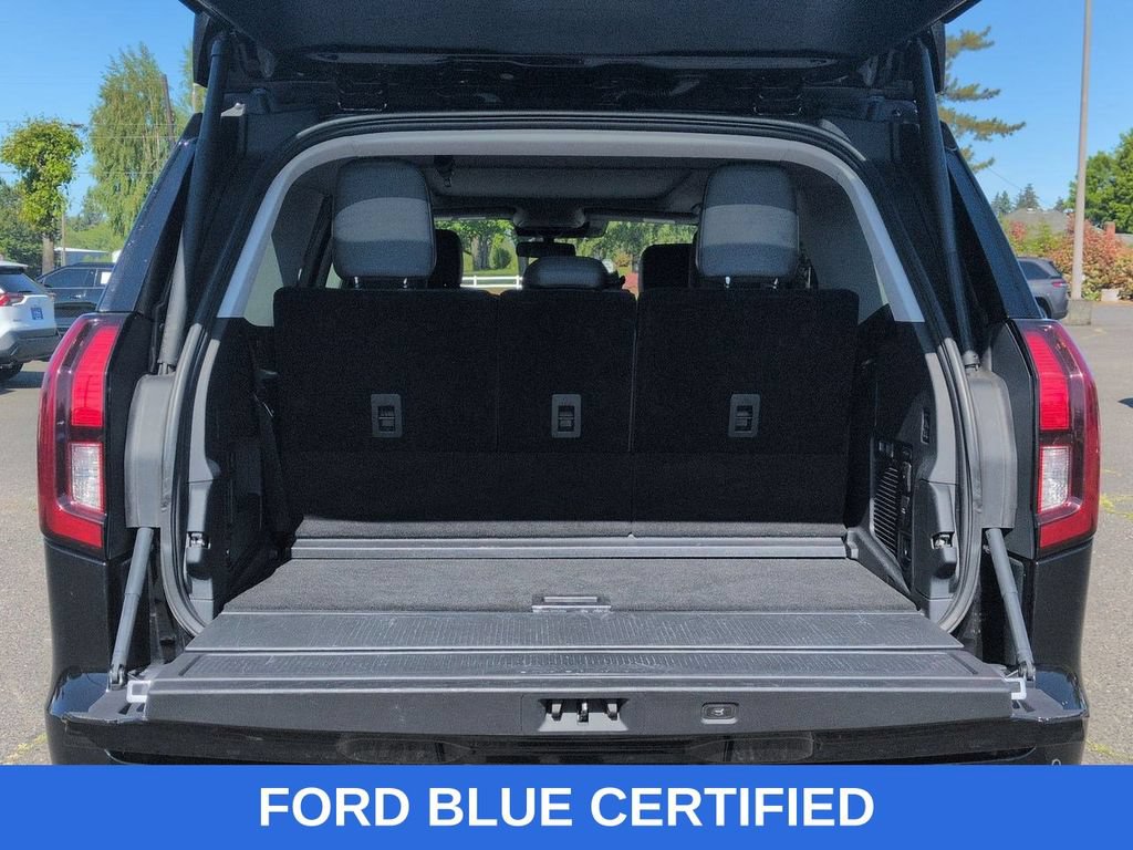Certified 2025 Ford Expedition Active AWD/4WD image 26
