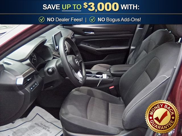 Used 2025 Nissan Altima 2.5 SV FWD image 14