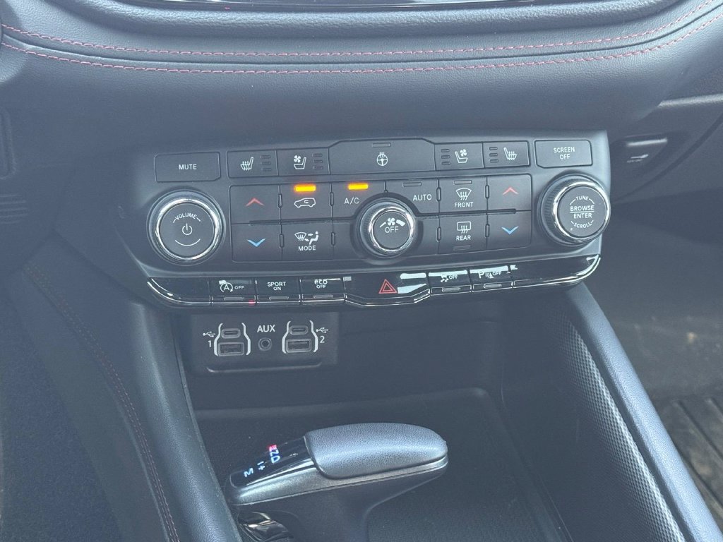 Used 2023 Dodge Durango GT AWD/4WD image 17