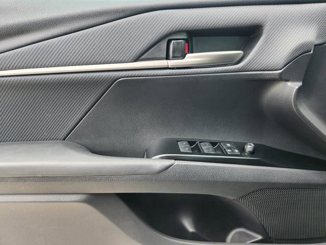 Used 2026 Toyota Camry SE w/ Convenience Package FWD image 20