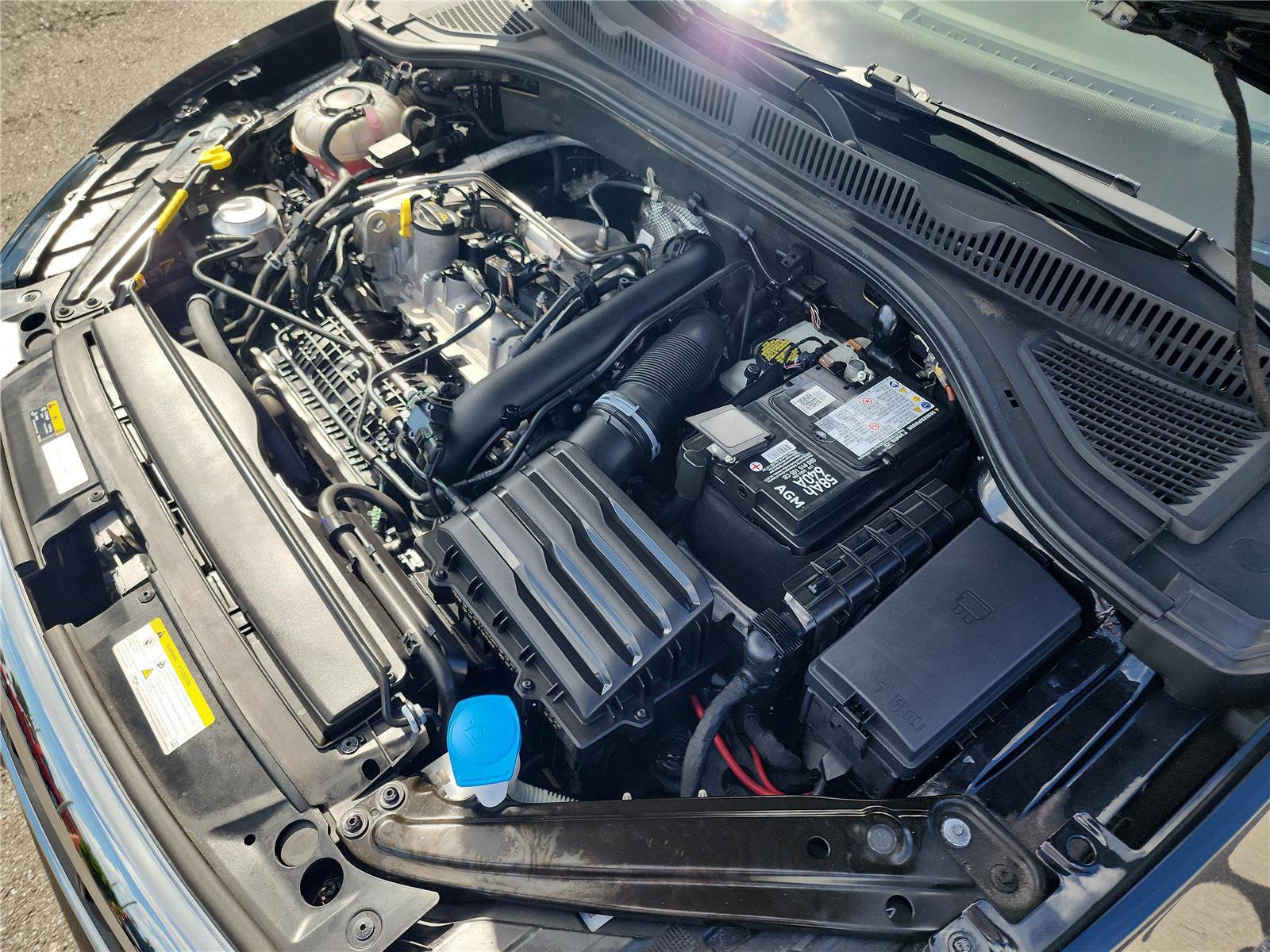 Used 2020 Volkswagen Jetta SEL Premium image 15