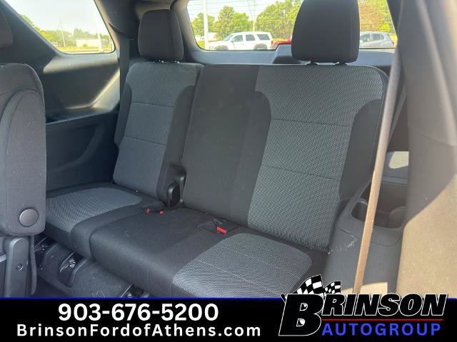 Used 2022 Chevrolet Traverse LT FWD image 12