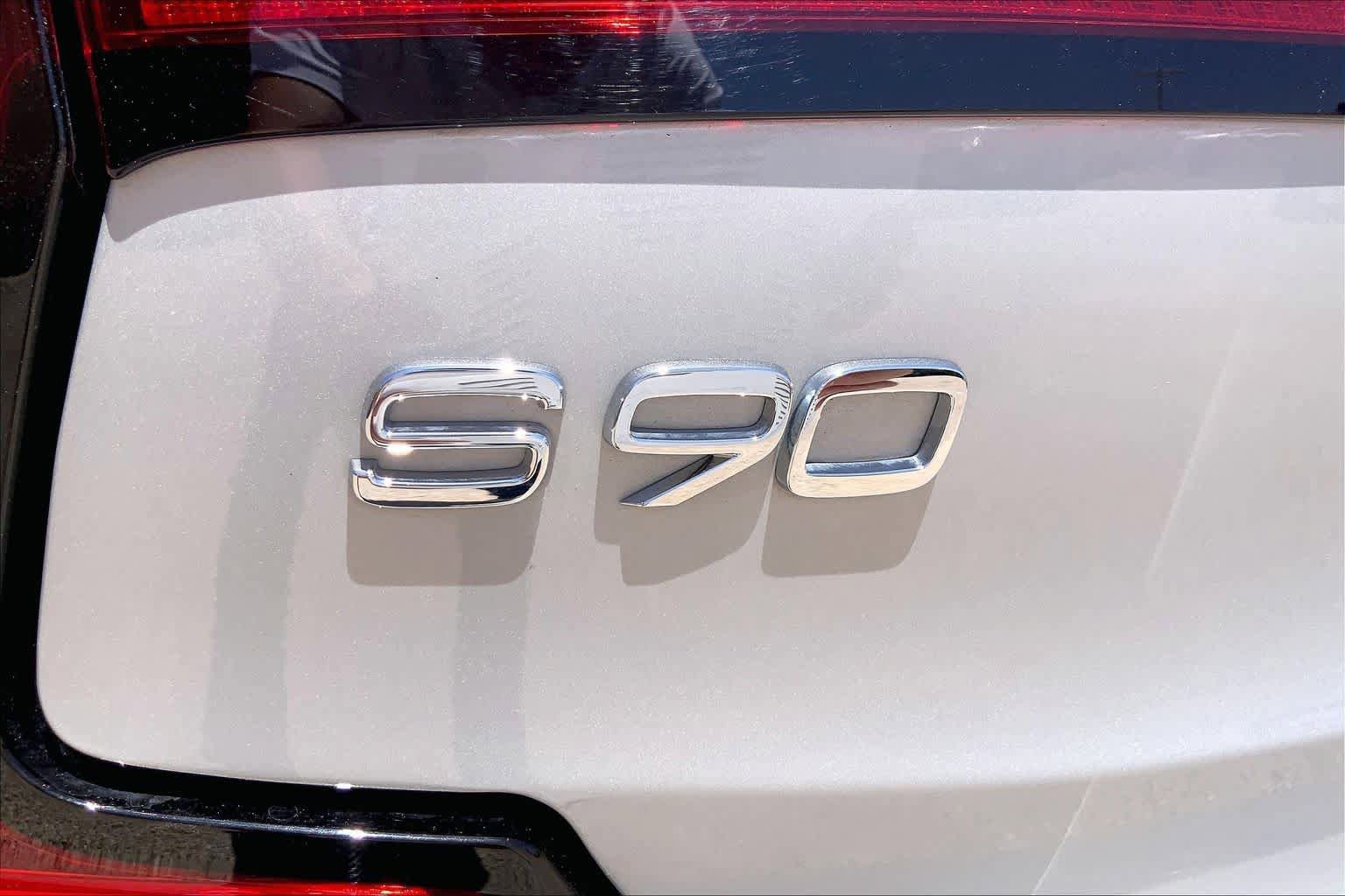 Used 2024 Volvo S90 B6 Ultimate w/ Protection Package Premier AWD/4WD image 31