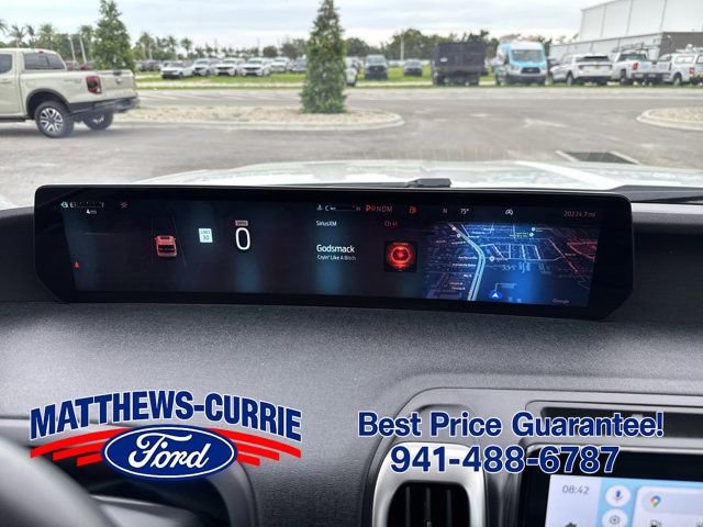 Certified 2025 Ford Expedition Active AWD/4WD image 18