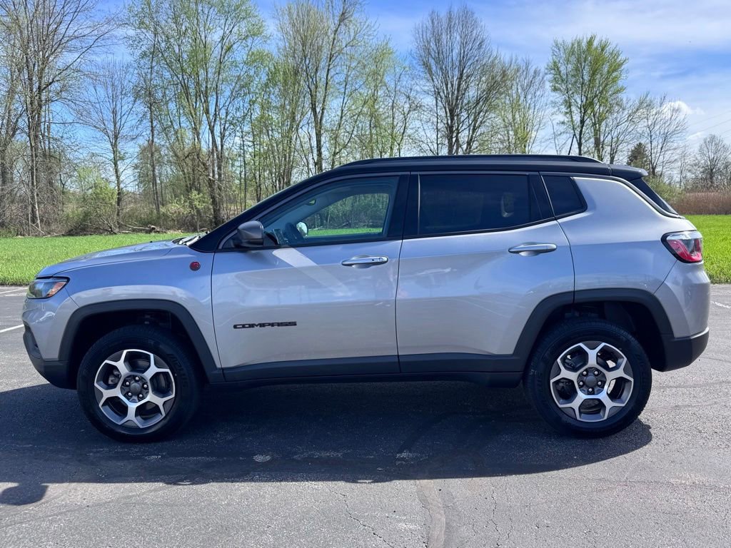 Used 2022 Jeep Compass Trailhawk AWD/4WD image 6