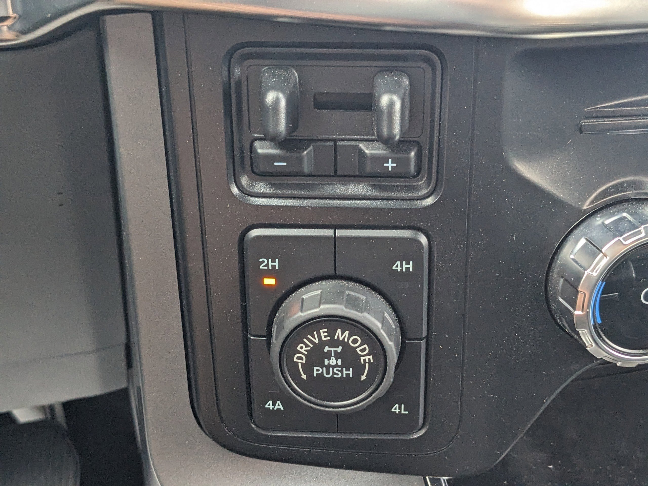 Certified 2022 Ford F150 Lariat AWD/4WD image 26