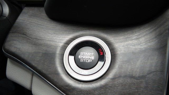 Used 2022 Jeep Grand Cherokee Overland image 22