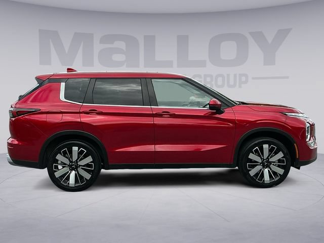 Used 2025 Mitsubishi Outlander SE AWD/4WD image 6