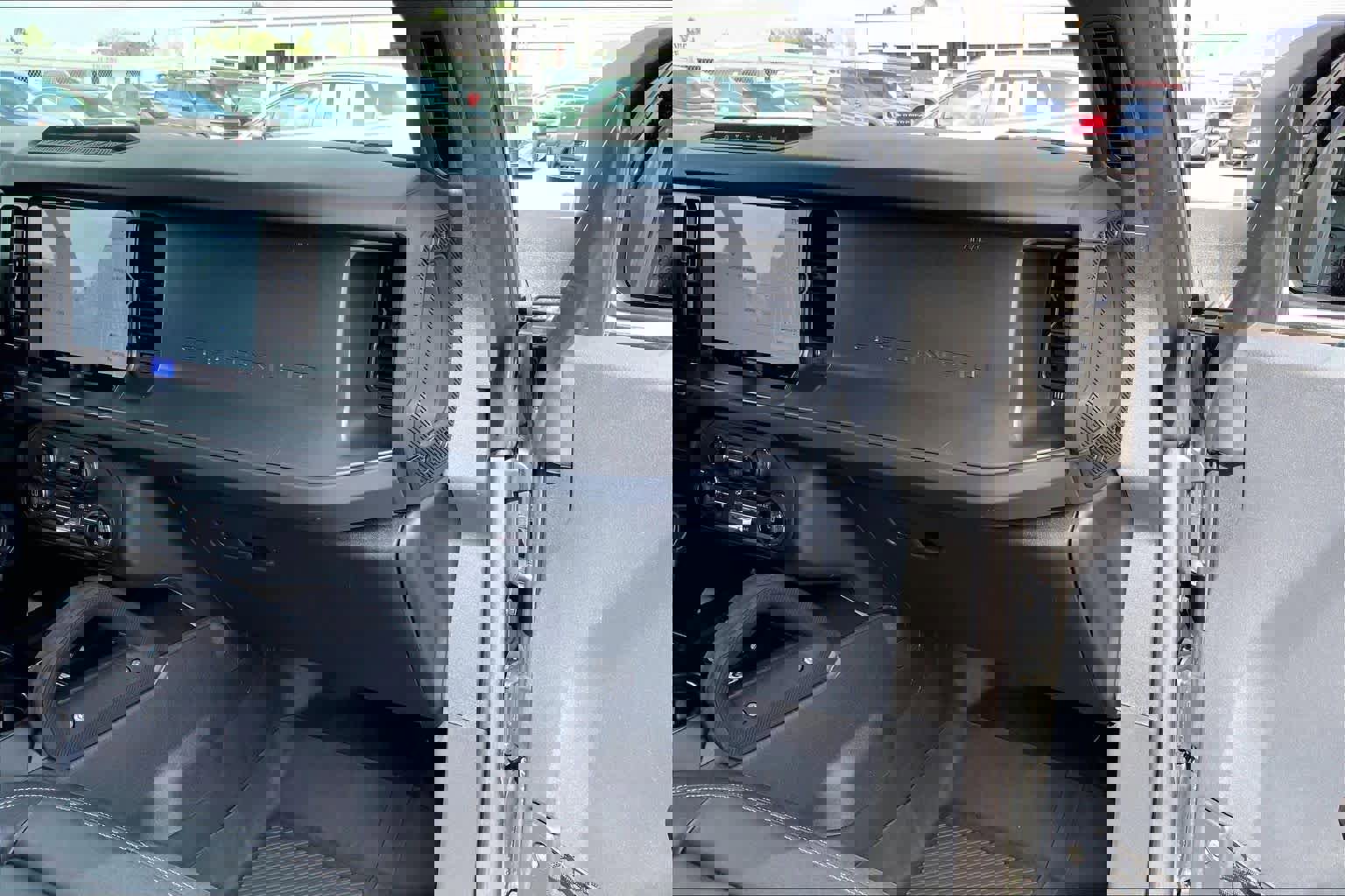 Certified 2025 Ford Bronco Badlands w/ Sasquatch Package image 19