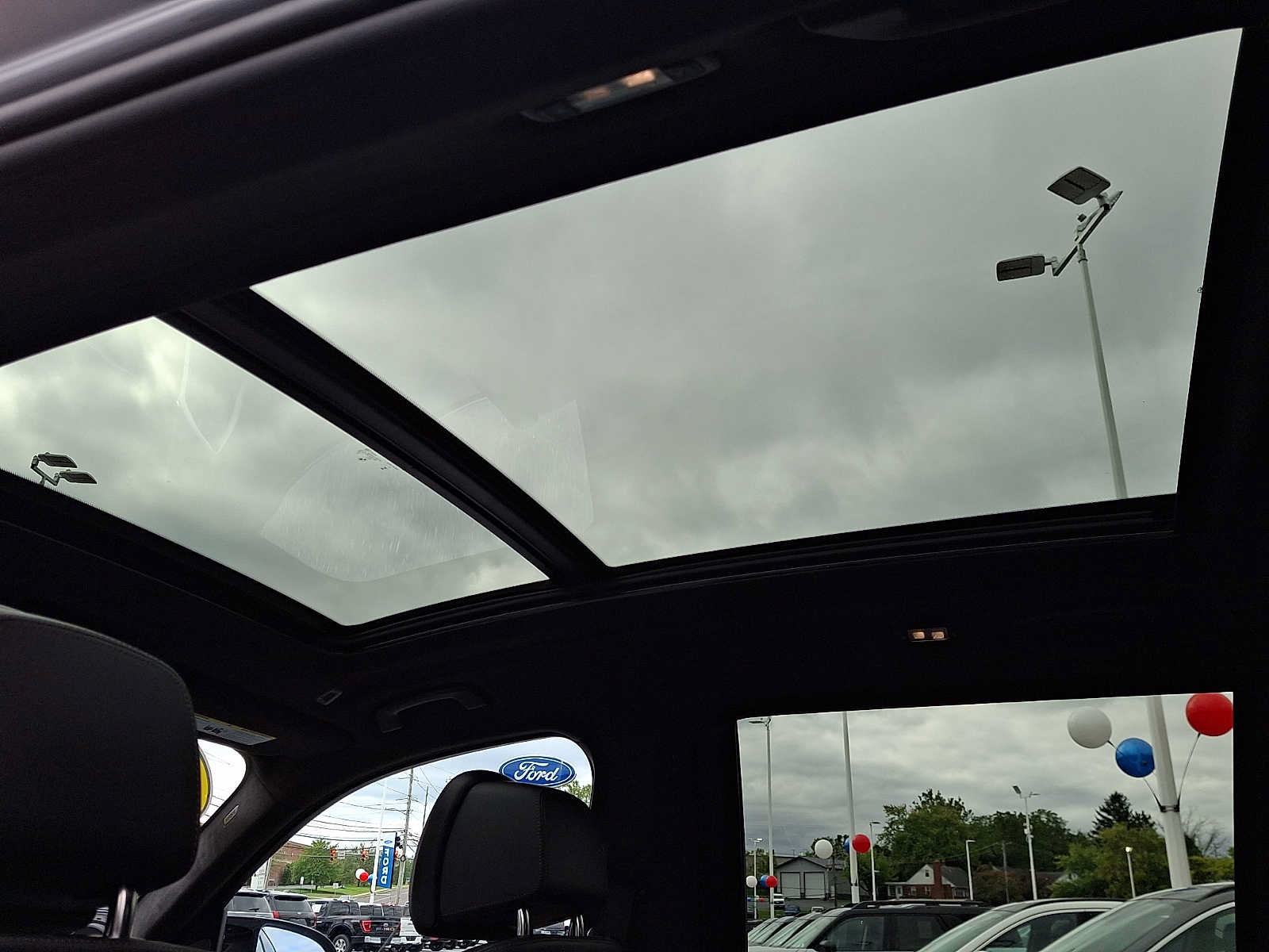 Used 2025 BMW X7 M60i AWD/4WD image 12