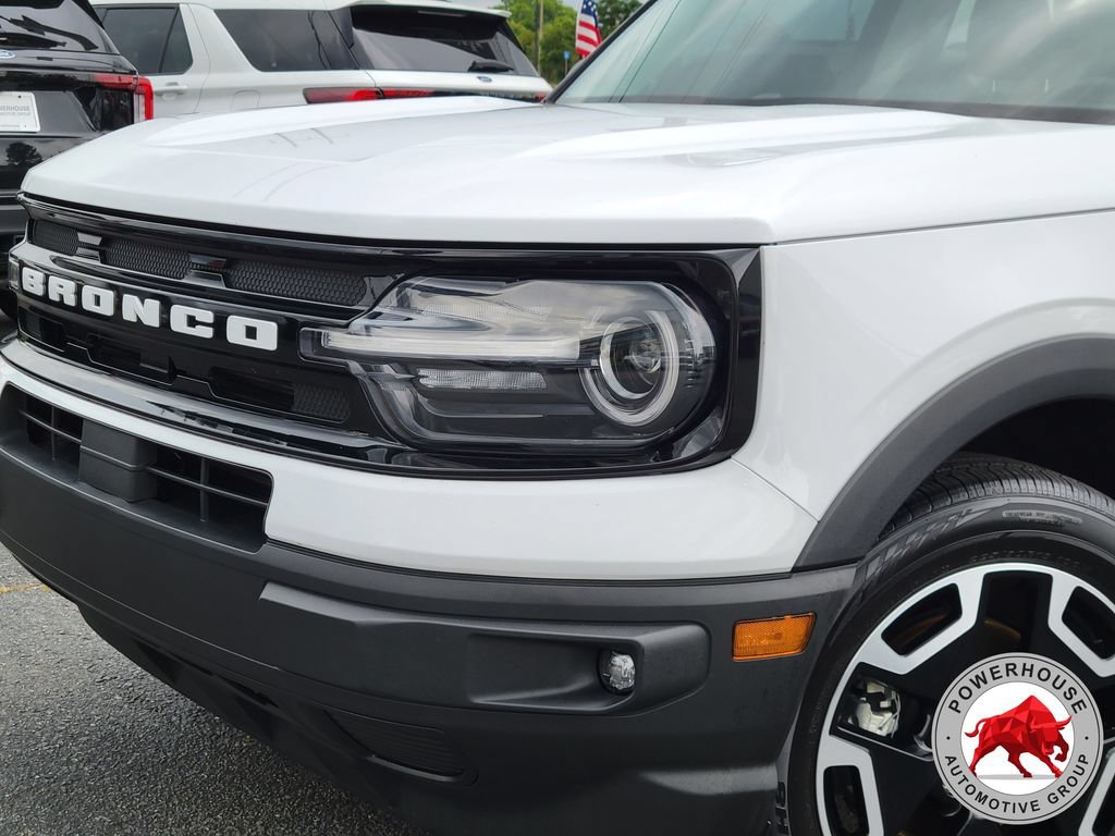 Certified 2023 Ford Bronco Sport Outer Banks w/ Tech Package AWD/4WD image 11
