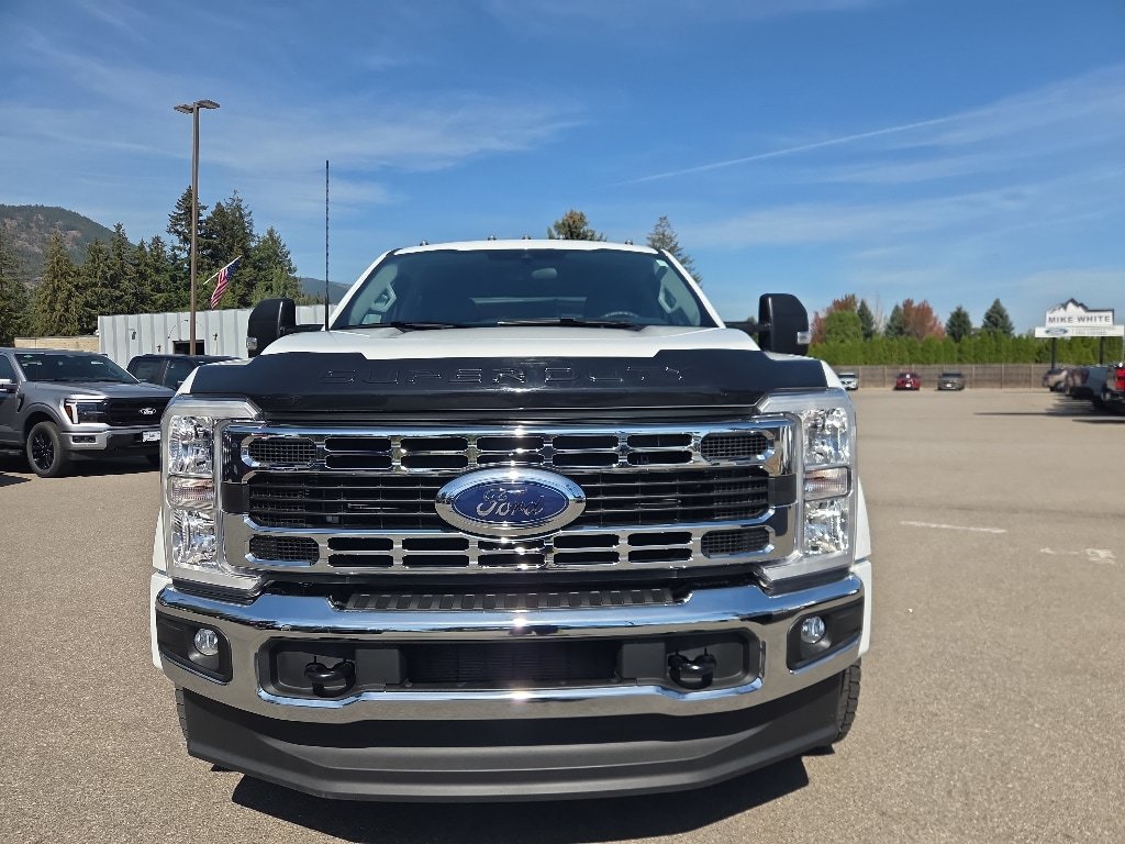 Certified 2025 Ford F450 XLT w/ FX4 Off-Road Package AWD/4WD image 2