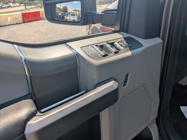 Certified 2022 Ford F250 XLT w/ Black Appearance Package AWD/4WD image 13