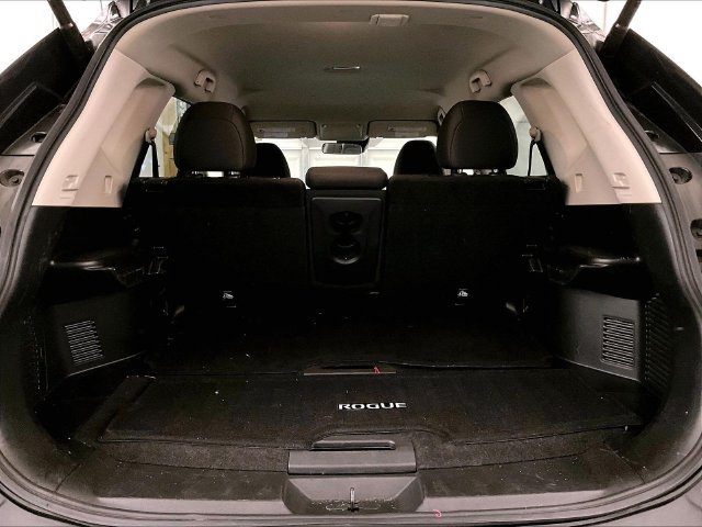Used 2019 Nissan Rogue SV AWD/4WD image 33