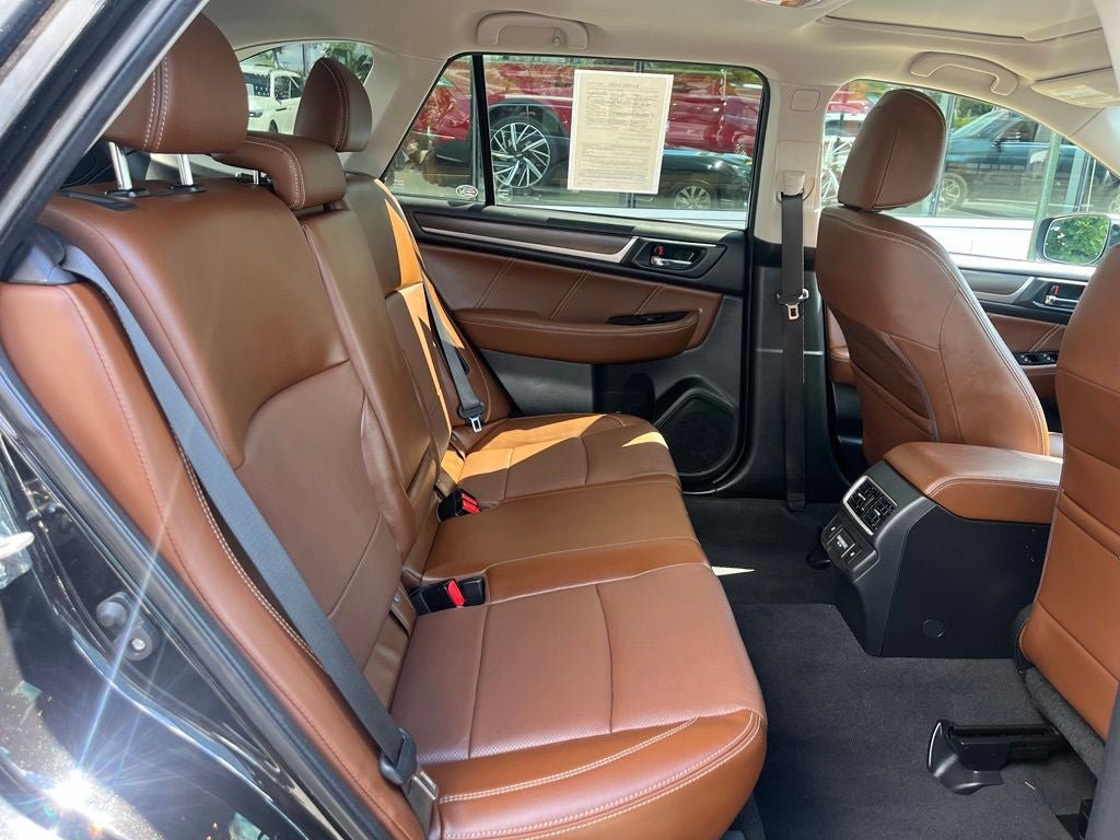 Used 2018 Subaru Outback 2.5i Touring AWD/4WD image 19